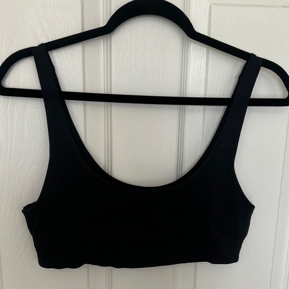 Vuori Black Sports Bra